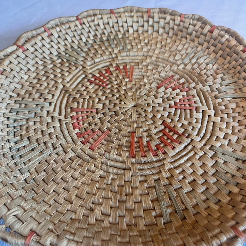 Handwoven Wicker Wall Basket Tray Scalloped Edge Sunburst Pattern 14.5